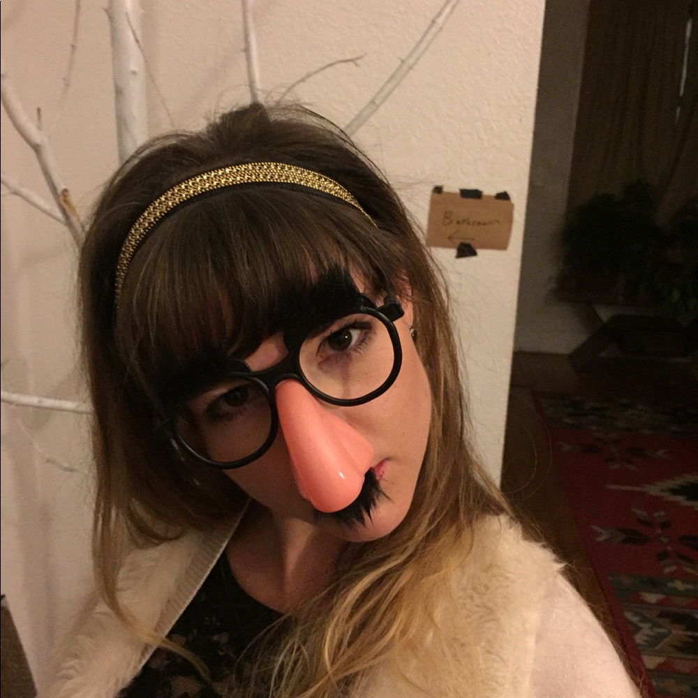 Meet your Posher, Ashley